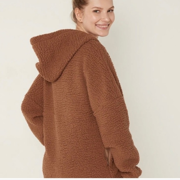 🤎🤎Victoria's Secret Pink Varsity Cozy Brown Half Zip Sherpa Hoodie - Picture 2 of 13